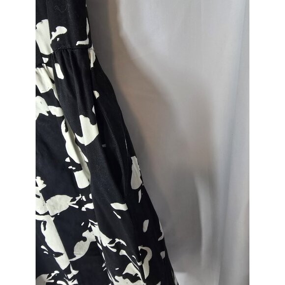 Ricki's Sleeveless Black A-Line Dress with White Abstract Floral Print- Size 4 - Picture 4 of 8